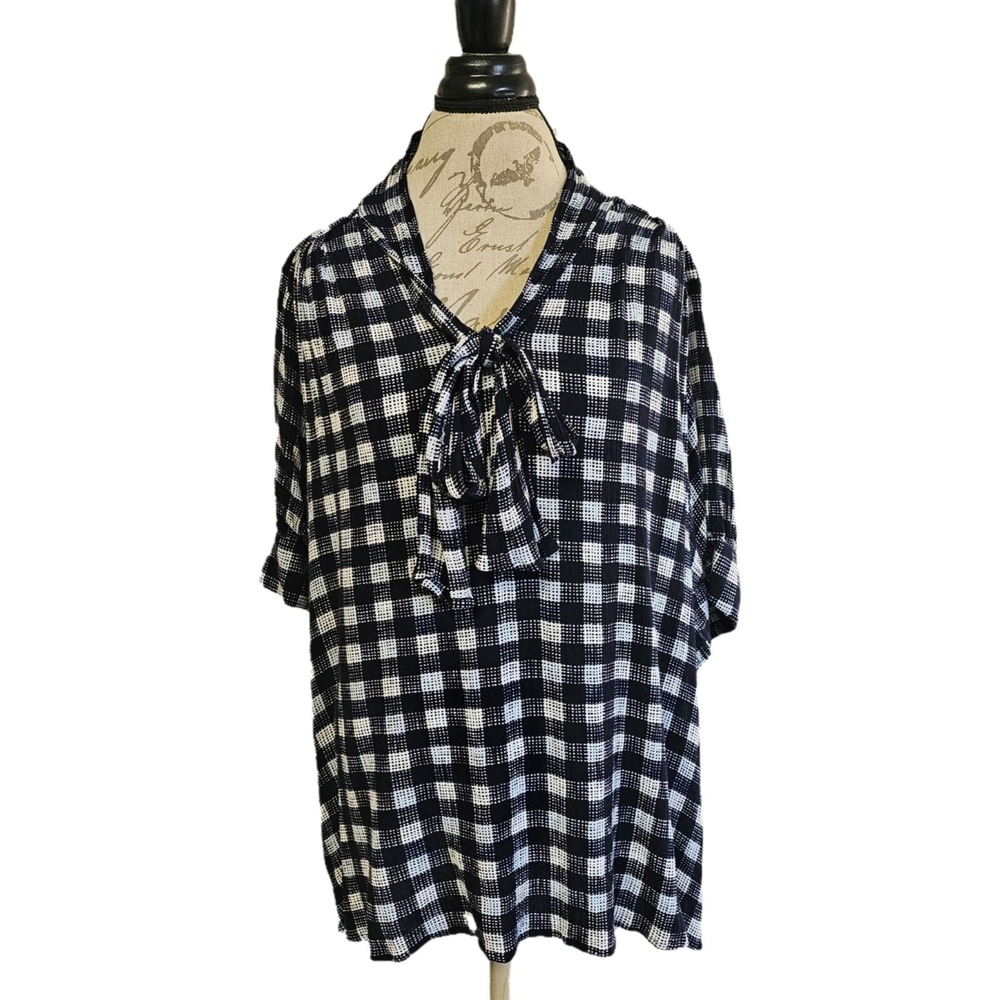 Lane Bryant Short Puff Sleeve‎ Tie-Neck Black & White Plaid Blouse Size 18 - Picture 4 of 9